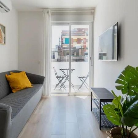 Apartment Close To The Beach Sant Adria de Besos Exterior photo
